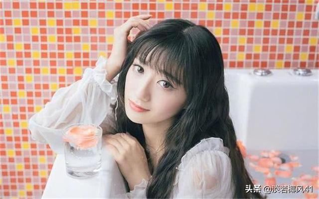 新婚第2天，公婆將他倆生活費交給我，接下來的話我直接回了娘家