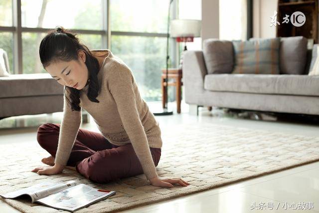 到婆家過年 她挺著懷孕7個半月的肚子洗碗卻摔碎 被老公踹 生氣回家 開門愣了