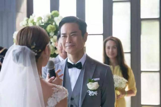 終於榮升人父？50歲視帝老婆被指於今日上午剖腹產誕下寶寶