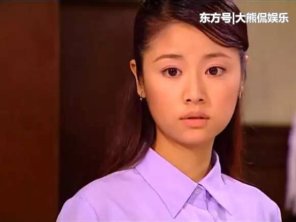 十位女星的18歲舊照，張柏芝驚艷，趙麗穎青澀，最後一位辣眼睛！