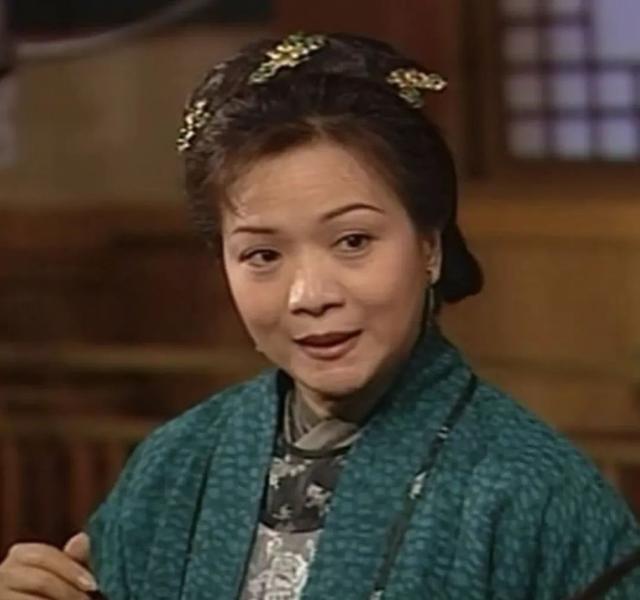 31年效忠TVB卻被減薪95%，這位甘草演員真是太慘了！