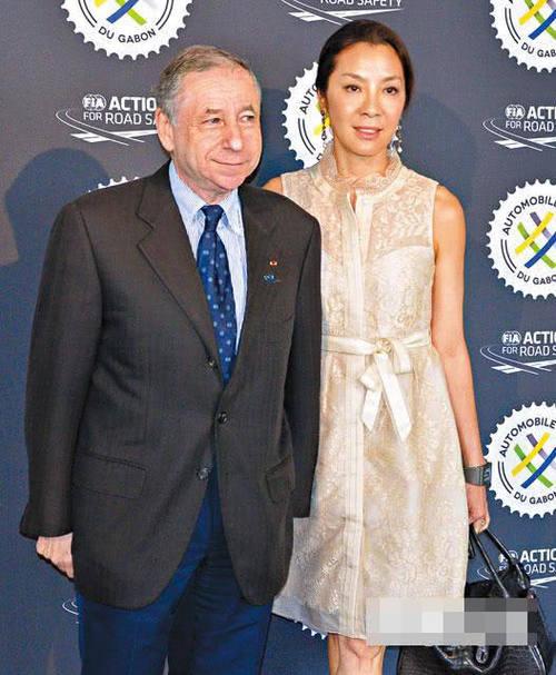 楊紫瓊腿部意外受傷縫10針，73歲未婚夫趴在床上一臉愁容！