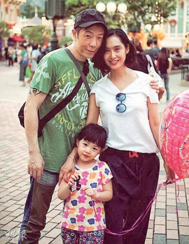 邱淑貞女兒已是很漂亮了，沒想到看到朱茵女兒，網友：簡直就是小朱茵!