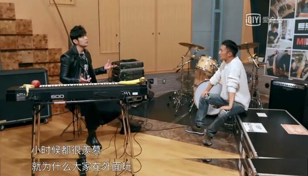 周杰倫4歲開始「每天練琴2hr」　媽媽藤條伺候…辛酸史曝光！