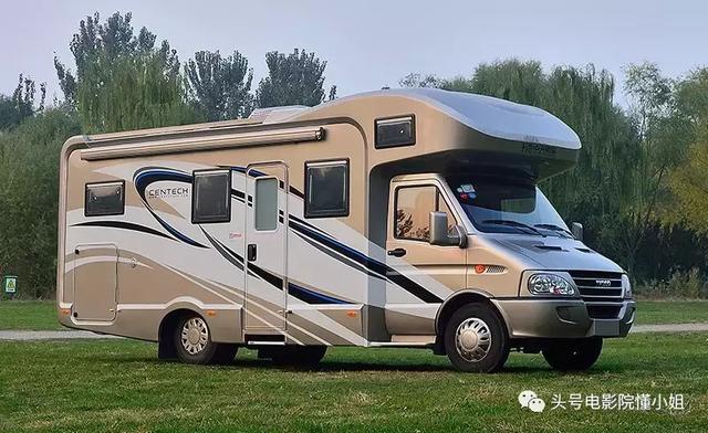 周星馳深圳拍《美人魚2》坐70萬房車 遊樂園取景拉警戒線防曝光