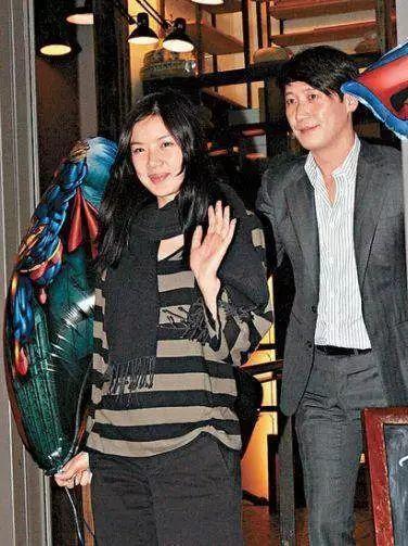 樂基兒四年敗光黎明7.5億，離婚5年後再嫁愛情，如今近照曝光成這樣，網友：黎明的眼光真獨特啊！ 