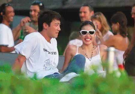 樂基兒四年敗光黎明7.5億，離婚5年後再嫁愛情，如今近照曝光成這樣，網友：黎明的眼光真獨特啊！ 