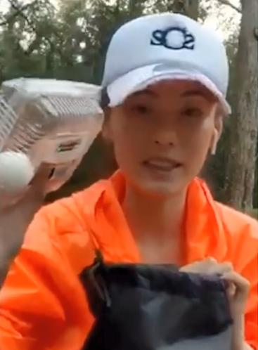 三胎兒子生父？張柏芝情人節帶兩兒子與中年微胖男子吃大餐！