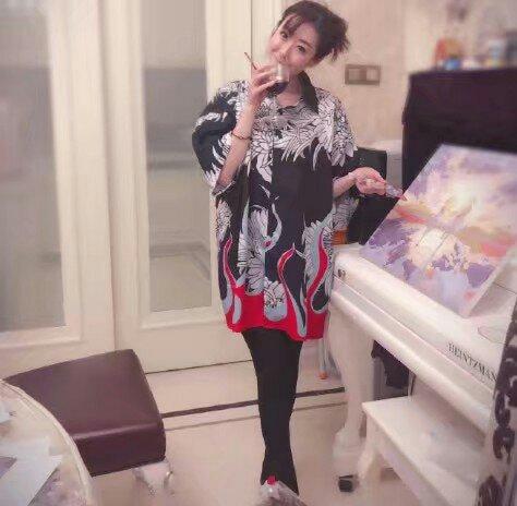 還記得她嗎？少林足球踩到蕉皮撲街的美女！18年後她變成這樣！