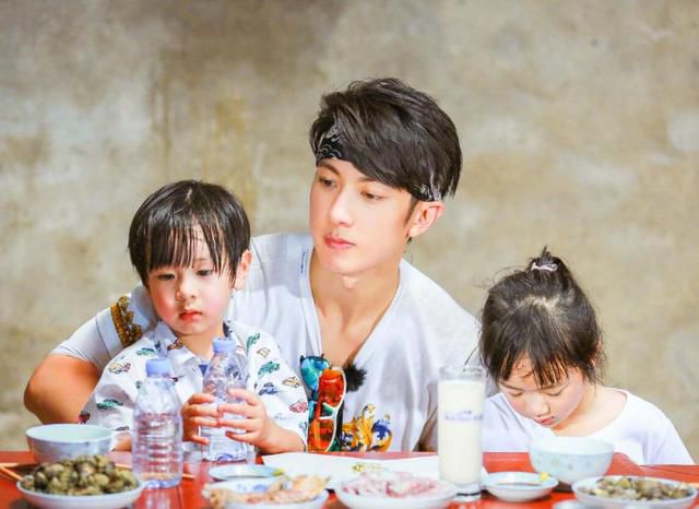 【她是我的拐杖,戰友和愛人?】吳尊「8大寵妻語錄」甜度爆表,自16歲愛上老婆後23年都沒變心！