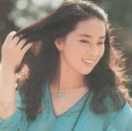 7位功夫巨星的11位漂亮老婆，多半是模特，全部認識算你厲害！