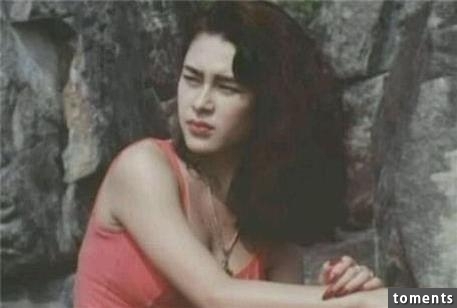 她17歲失身，孩子才半歲就自殺身亡！如今她「兒子」長大了，模樣超帥！沒想到竟跟演藝圈的「某人」超像！