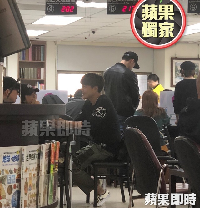 【快訊】愛紗離婚！強忍淚水「斷開3年婚姻」步上麻衣後塵　友人透露「老公玩很大」她最後才知道