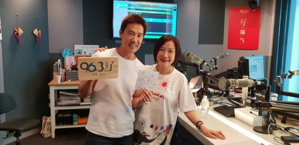與向雲結婚近30年 陳之財喊話：越來越愛你！
