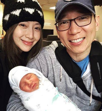 隋棠曬「三代同框」慶女兒生日！高顏兒女萌化眾人，網友焦點卻全在「爺孫合照」Lucy表情！