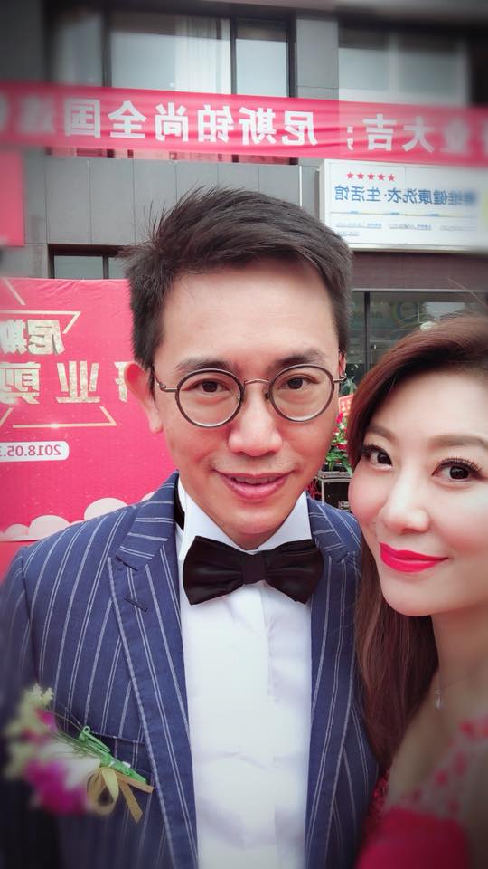  10年婚姻亮紅燈？佩甄坦承「交往前老公已離婚半年」！曖昧簡訊被抓包，她淚訴：連身體都排斥他！