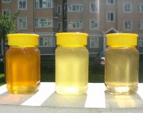 把白酒倒進蜂蜜里，假蜂蜜立刻現原形，再也不怕買到假的了！