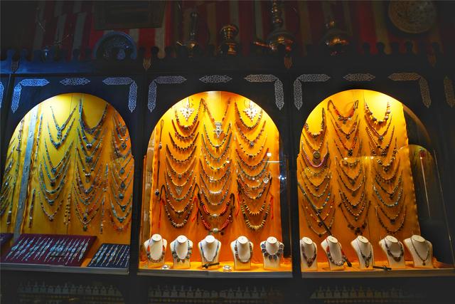 世界第一所大學就在非洲這座古城，遊客：走進來就迷路