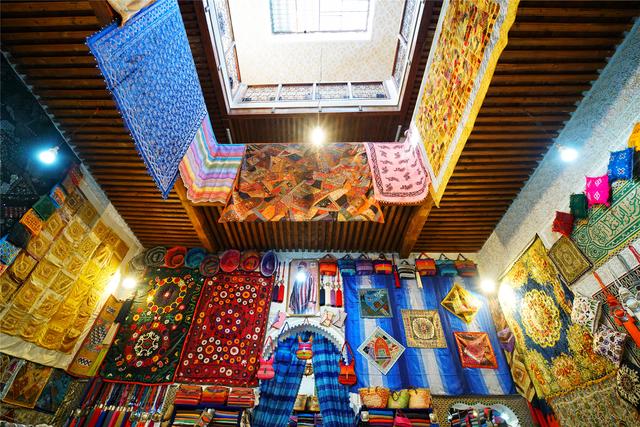 世界第一所大學就在非洲這座古城，遊客：走進來就迷路