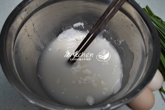 春天就該吃這菜，5分鐘做好一盤早餐餅，營養又美味，咬一口倍香
