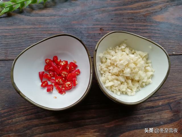 你蒸的大蝦沒別人做得好看，七扭八歪，你只是比別人少做了這一步