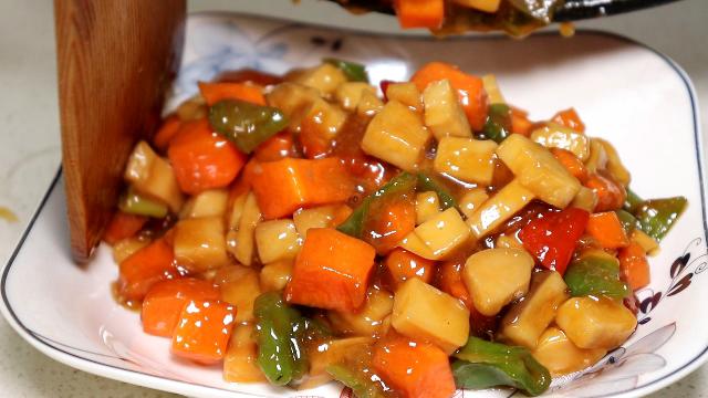 杏鮑菇新做法，又香又入味，口感比肉好，每次做兩盤都不夠吃