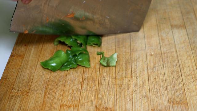 杏鮑菇新做法，又香又入味，口感比肉好，每次做兩盤都不夠吃