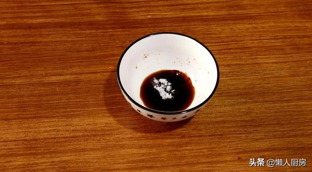豆腐別只會燒湯，快試試這種好吃的做法，比吃大魚大肉香