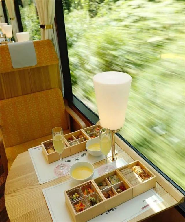 坐過日本這5列美食火車，才懂什麼是真正的食色之旅！