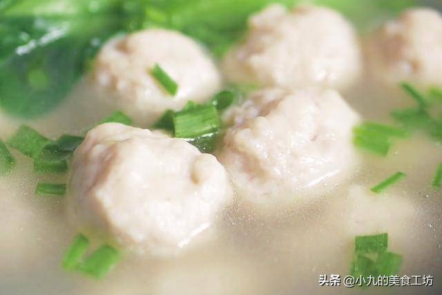想吃魚丸不用買，自己在家就能做，鮮美滑嫩Q彈！