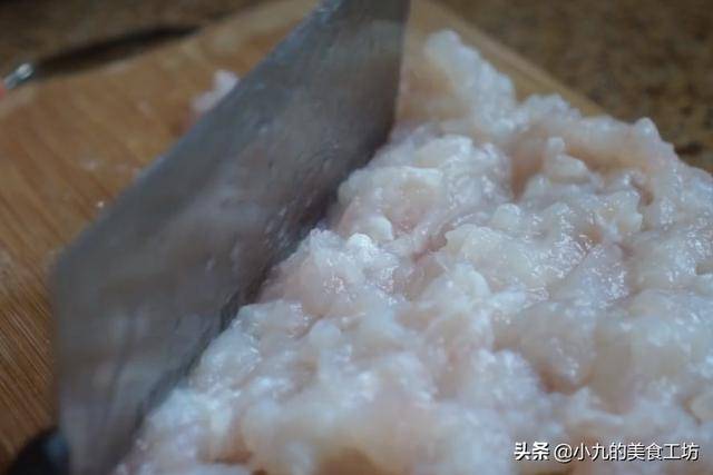 想吃魚丸不用買，自己在家就能做，鮮美滑嫩Q彈！