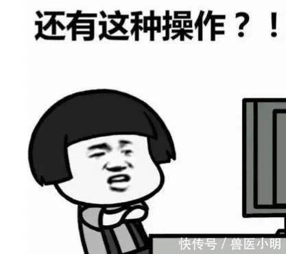 遠遠發現個騎摩托的小伙，身上的背包很特別，追上一看豎起大拇指 !