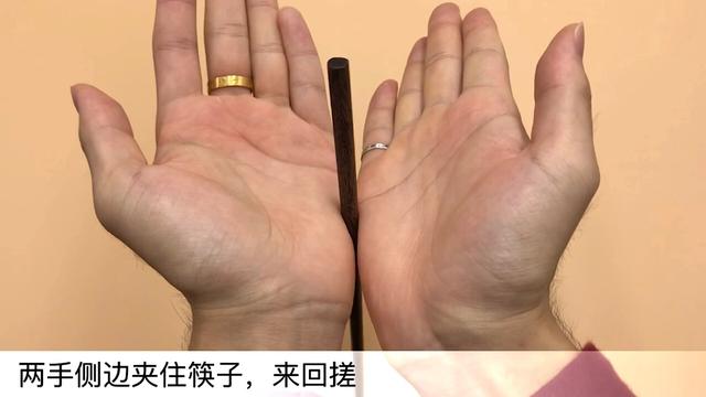 舊筷子別再扔掉了，綁根繩子掛陽台，一年能省下不少錢，快試試 