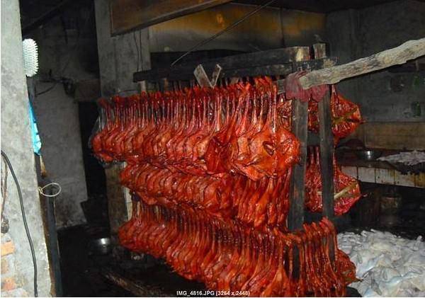 少在外面吃飯一位廚師冒死拍攝的圖片看完後你絕對會感謝我的……