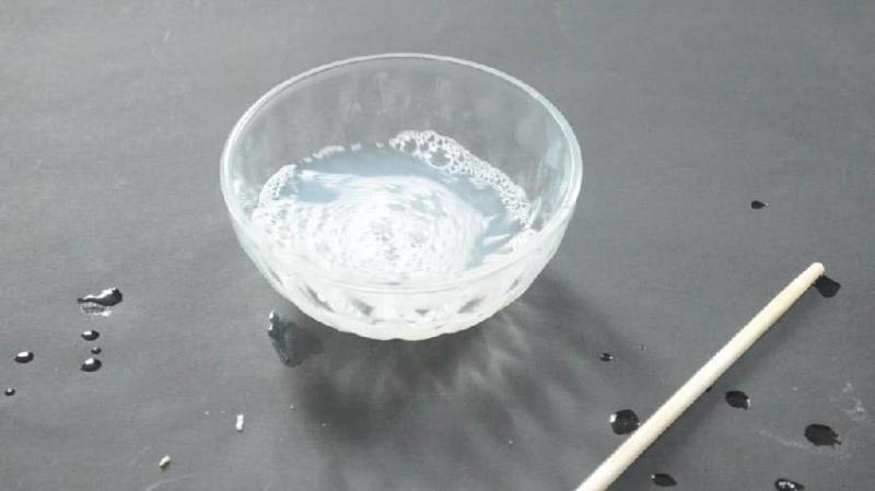 晚上不用點蚊香了！床下放一個「易拉罐」，一整晚都不會有蚊子來咬你 !