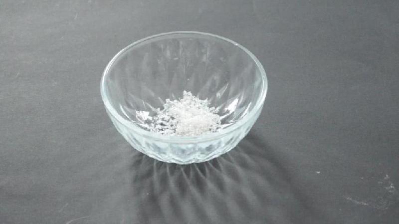晚上不用點蚊香了！床下放一個「易拉罐」，一整晚都不會有蚊子來咬你 !