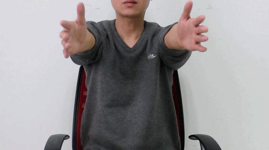 每天翻轉手臂2分鐘，上肢經絡全疏通，心臟1年更比1年健康