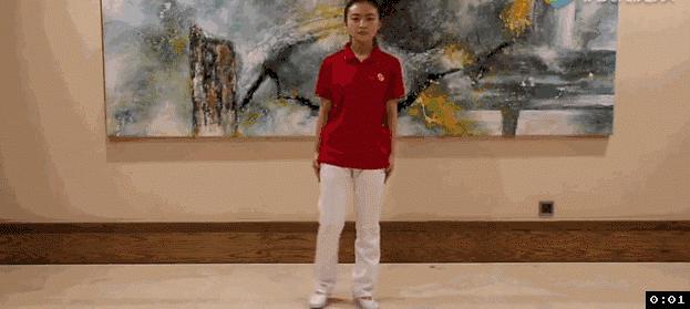 每天翻轉手臂2分鐘，上肢經絡全疏通，心臟1年更比1年健康