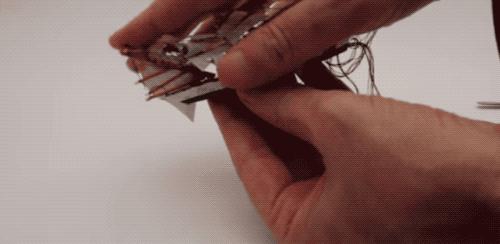 小口玻璃瓶，是怎麼裝下一艘船的？