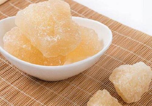 白色冰糖和黃色冰糖有什麼區別？看完再也不敢亂買了！