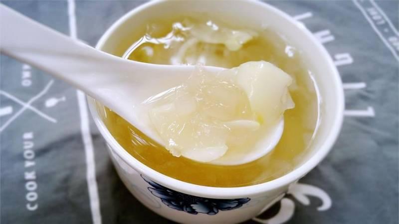 本草綱目中治療痔瘡的良方，紅糖加百合一起熬煮，巧治痔瘡，告別難言之隱