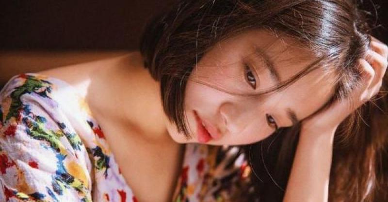 婚禮結束，婆婆找我要回一半的改口費，我給她後改口叫老太婆