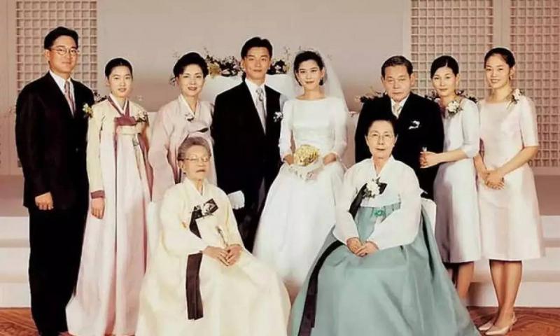 三星總栽女兒嫁保全，丈夫卻二度自殺！要求70億離婚，婚姻不幸，她還是把人生活得優雅亮麗！