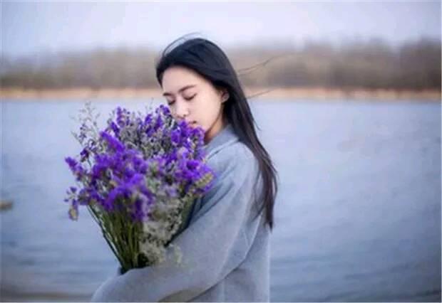 和前妻離婚一年後，再次見到她，讓我追悔莫及