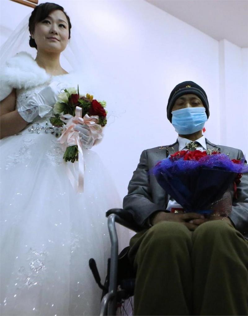 白血病男友娶39歲單親媽媽，婚後17天夫妻陰陽兩隔，丈夫留下一張紙條，看哭了所有人