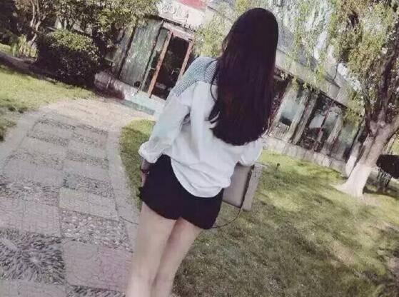 弟弟帶情人開房，弟妹帶全家人去捉姦，見到女人，我渾身顫抖