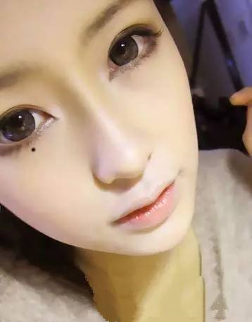 要注意！女 人 這些地方長 痣，不 能 娶，容 易 帶 綠 帽