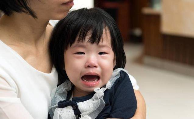 孩子見到娘，沒事哭三場：揭秘「只要媽媽在，孩子就不乖」的原因