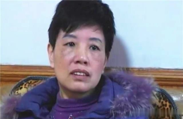 離婚16年後，前夫將她接回家與現任妻子同住，前妻的丈夫：侮辱我
