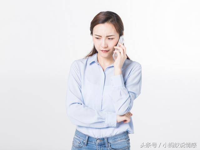離婚三個月前夫再婚，他邀請我參加婚禮，看到來賓我愣住了